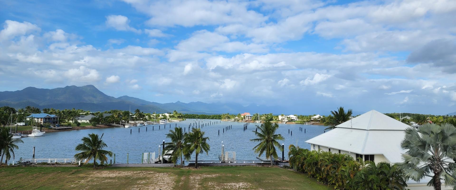 Cardwell & District Real Estate Spacious 2 bedroom apartment has a