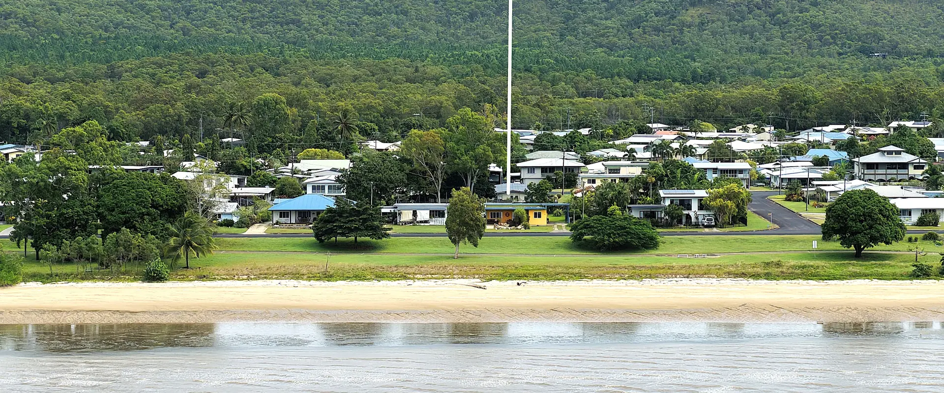 Cardwell & District Real Estate North Queensland - Absolute Beachfront ...