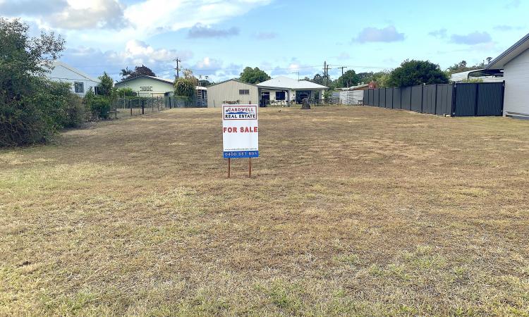 Level - Ready to Build - Vacant Block in Cardwell!!