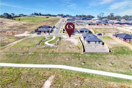 North-Facing Block with Scenic Views & Privacy.