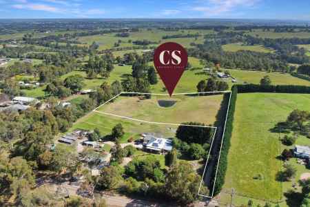 Battleaxe Block with Rural Charm