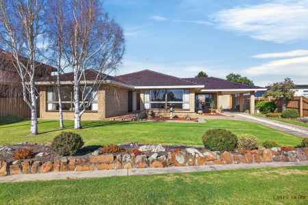 A North-Facing Home with Unforgettable Views