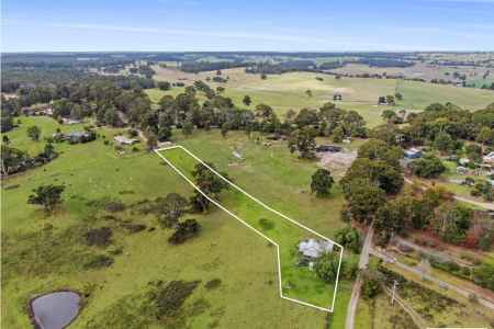 A Lifestyle Opportunity with Potential