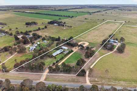 Space, Quality & Acreage - Minutes from Town