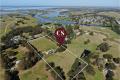 Spacious Farmlet Close To Nicholson