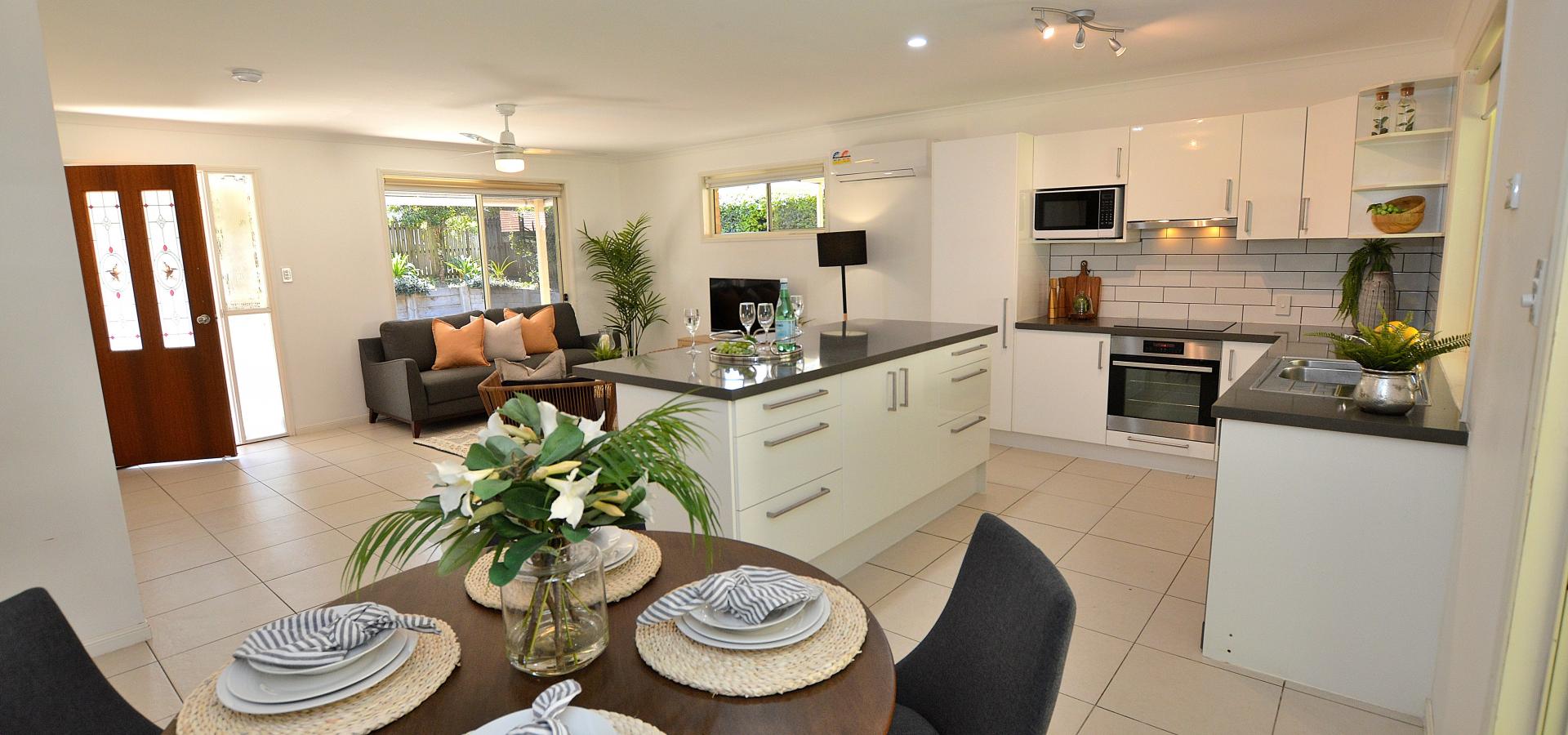 PERFECT LIVING IN THE HEART OF PALMWOODS ..