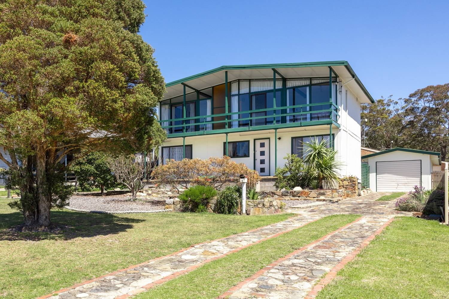 5 Flinders Street, Eden - Image 1