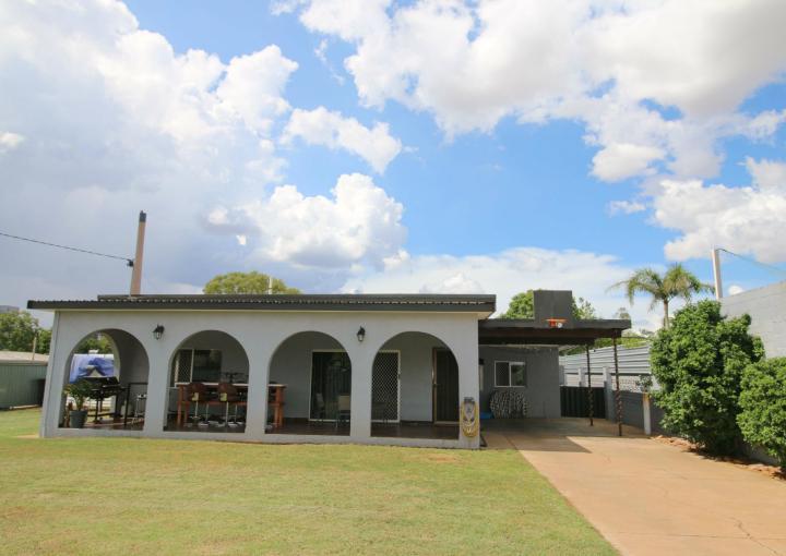 26 Third Avenue, Mount Isa