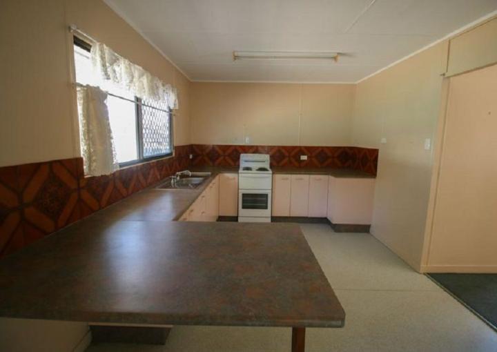 1&2, 15 Joyce Street, Mount Isa