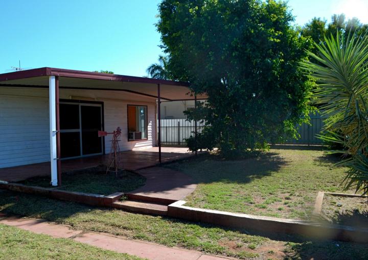 30 Cook Crescent , Mount Isa