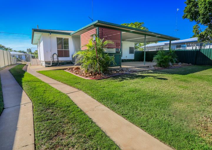 31 Delta Avenue, Mount Isa
