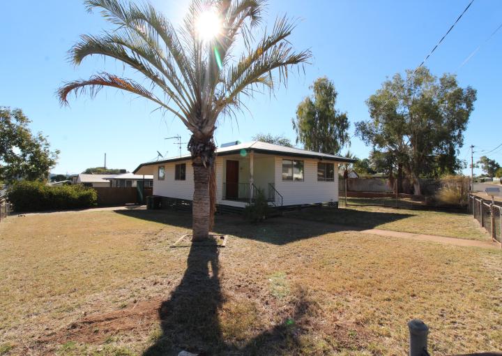 1 Rosella Ave, Mount Isa