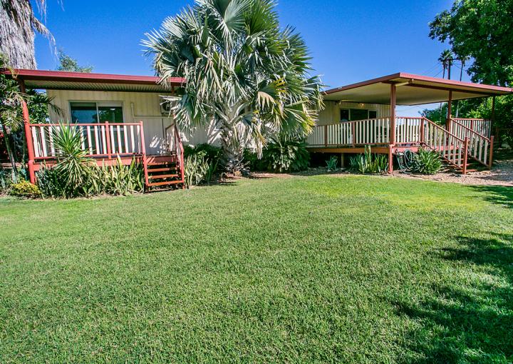 8 Mack Cres, Mount Isa