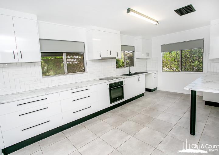 19 Cook Crescent, Mount Isa