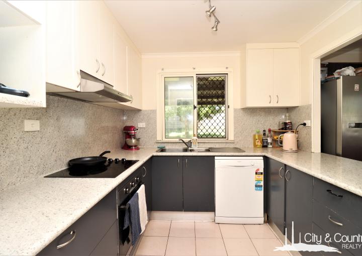 31 Rosevear Road, Mount Isa