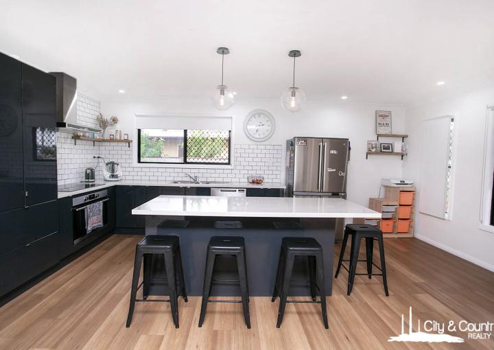 35 Cook Crescent, Mount Isa