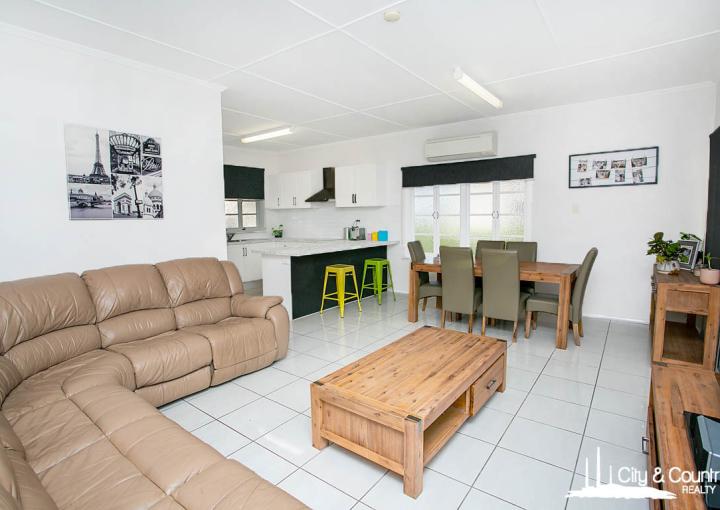 42 Deighton Street, Mount Isa