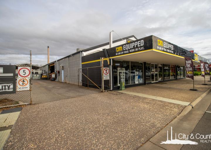 17-19 Simpson Street, Mount Isa