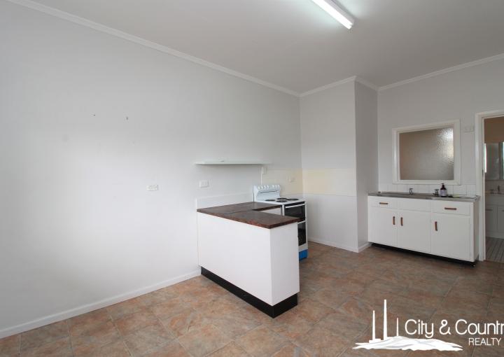 1&2, 27 George Street, Mount Isa
