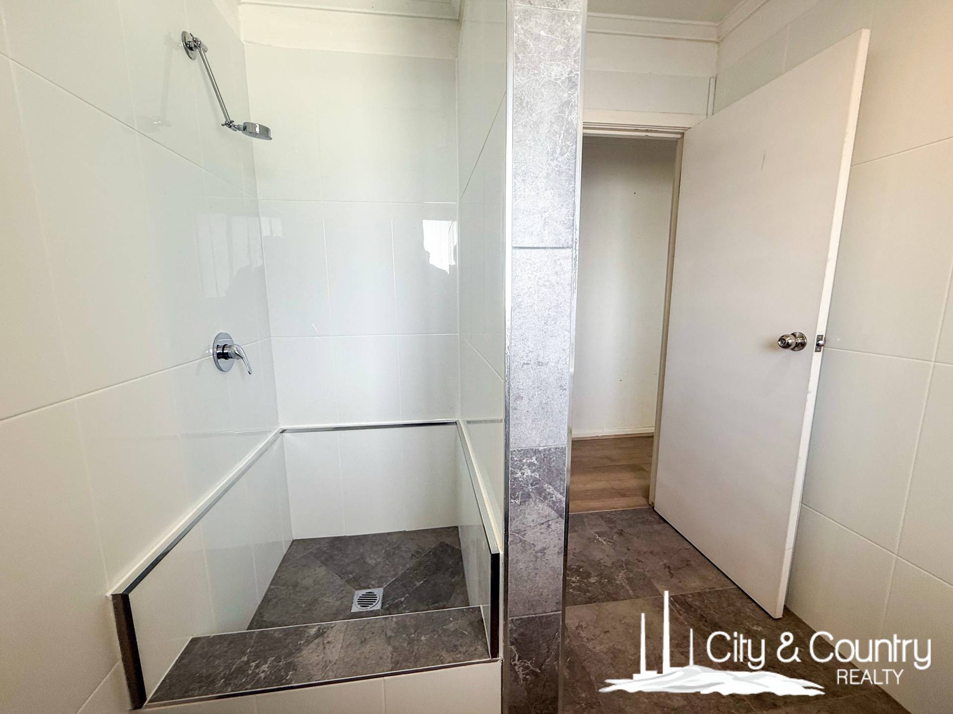 4 Emerald Street, Mount Isa, Mount Isa - Thumbnail 4