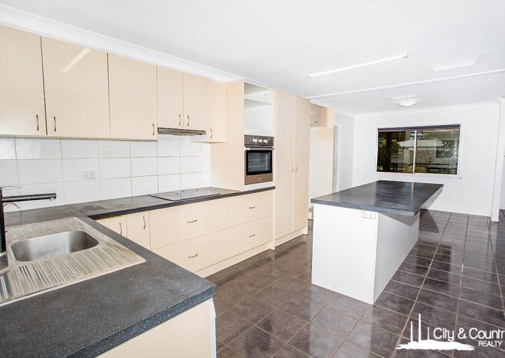 7 Bulolo Street, Mount Isa