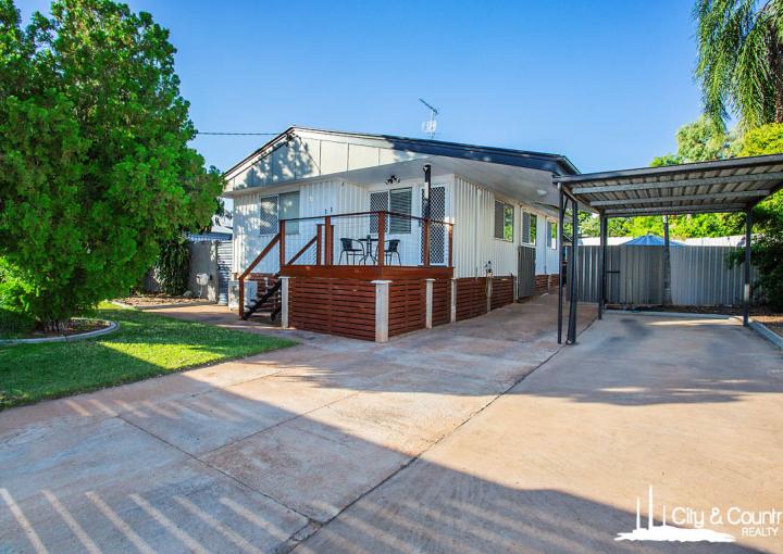 11 Mensa Street, Mount Isa