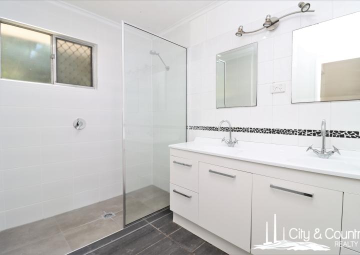 5 Flinders Way, Mount Isa