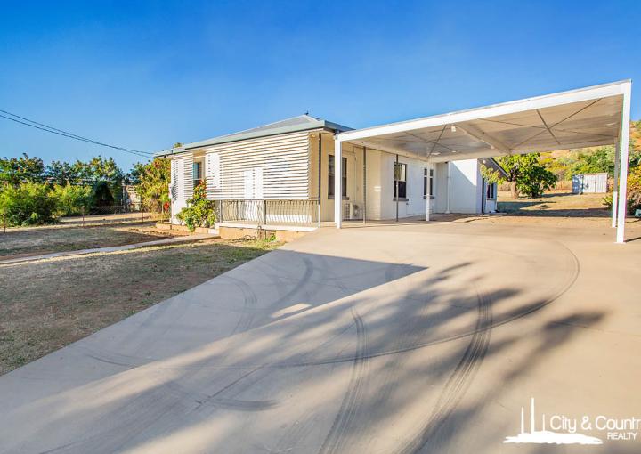 82 Simpson Street, Mount Isa