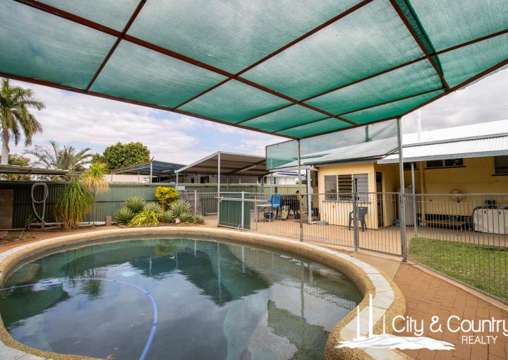 16 Epsilon Avenue, Mount Isa