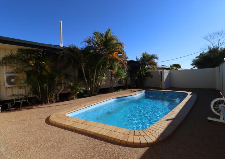 4 Urquhart St, Mount Isa