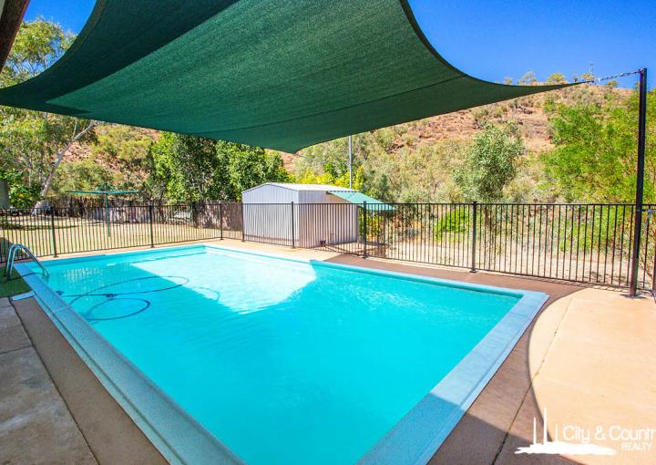 6 Amelia Crescent, Mount Isa