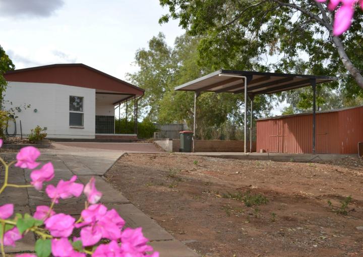8 Nineteenth Avenue, Mount Isa