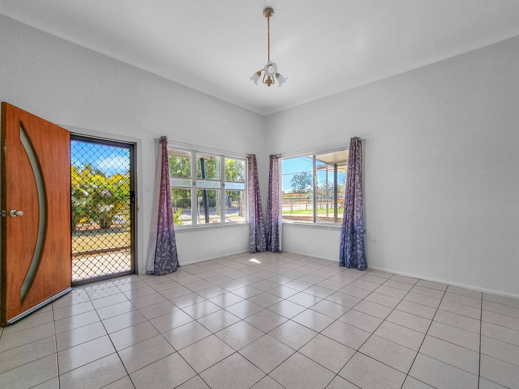 65 Joan Steet, Mount Isa, Mount Isa - Thumbnail 7