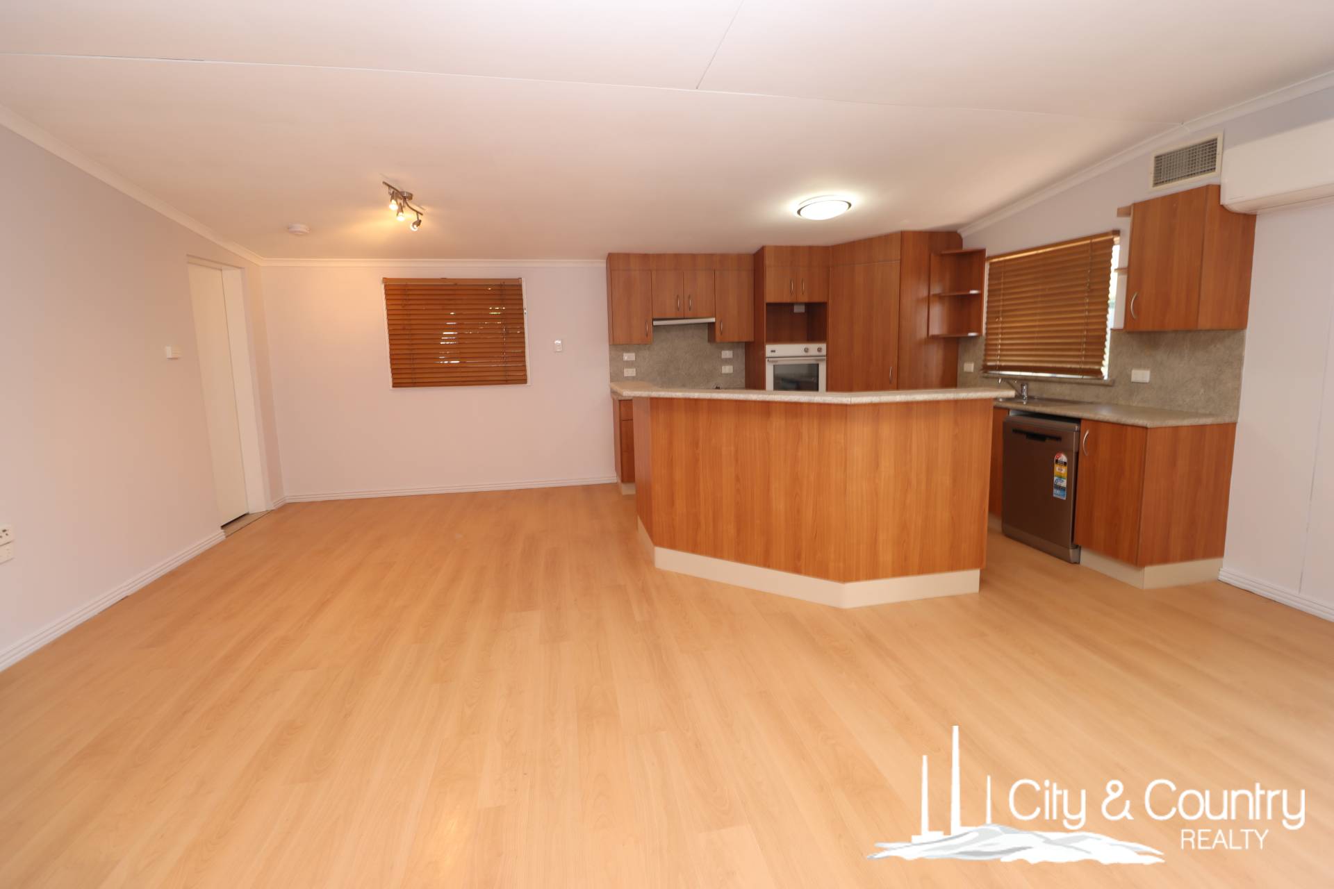 101 Butler Street, Mount Isa, Mount Isa - Thumbnail 4