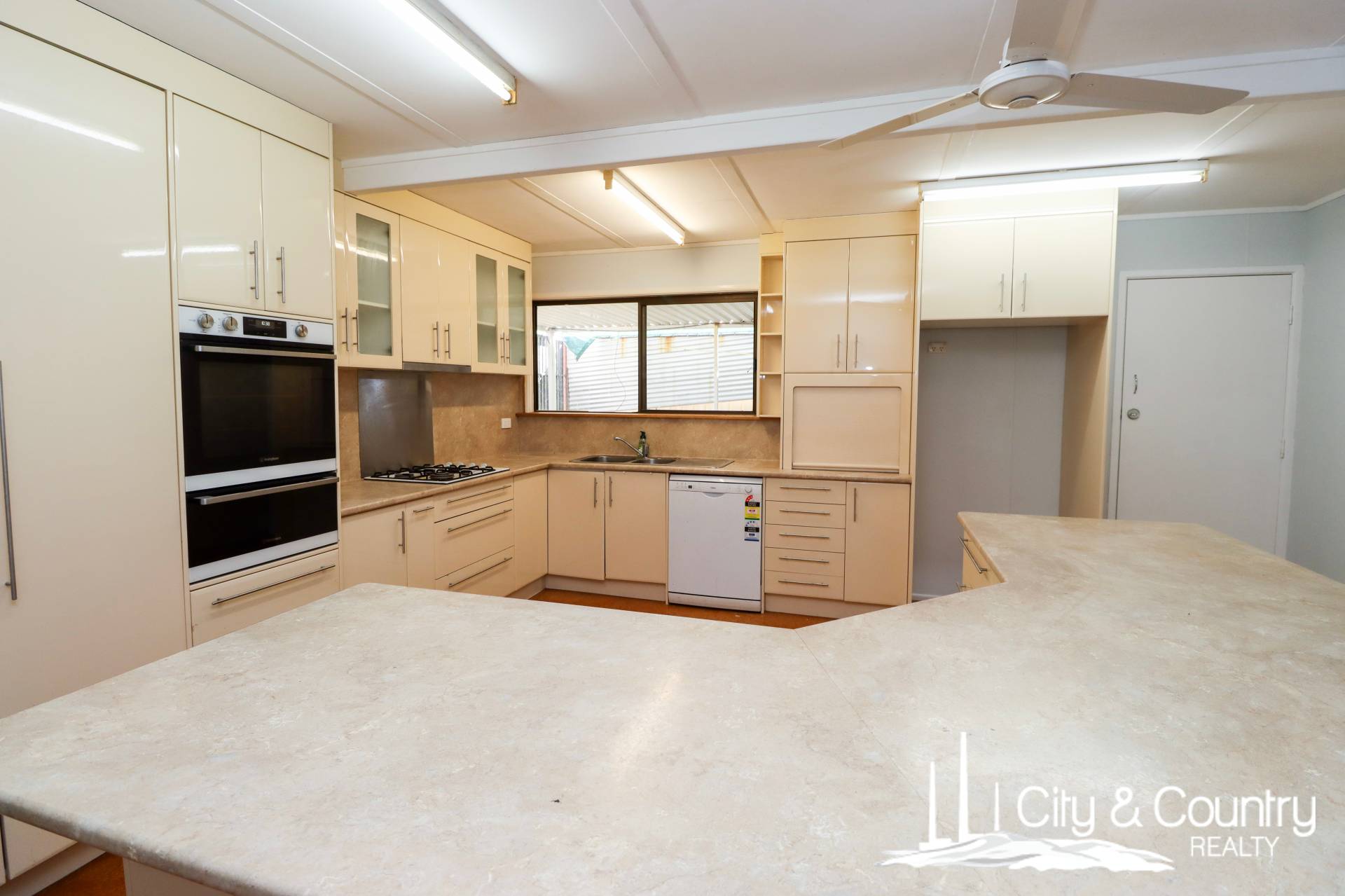 5 Sixth Avenue, Mount Isa, Mount Isa - Thumbnail 4