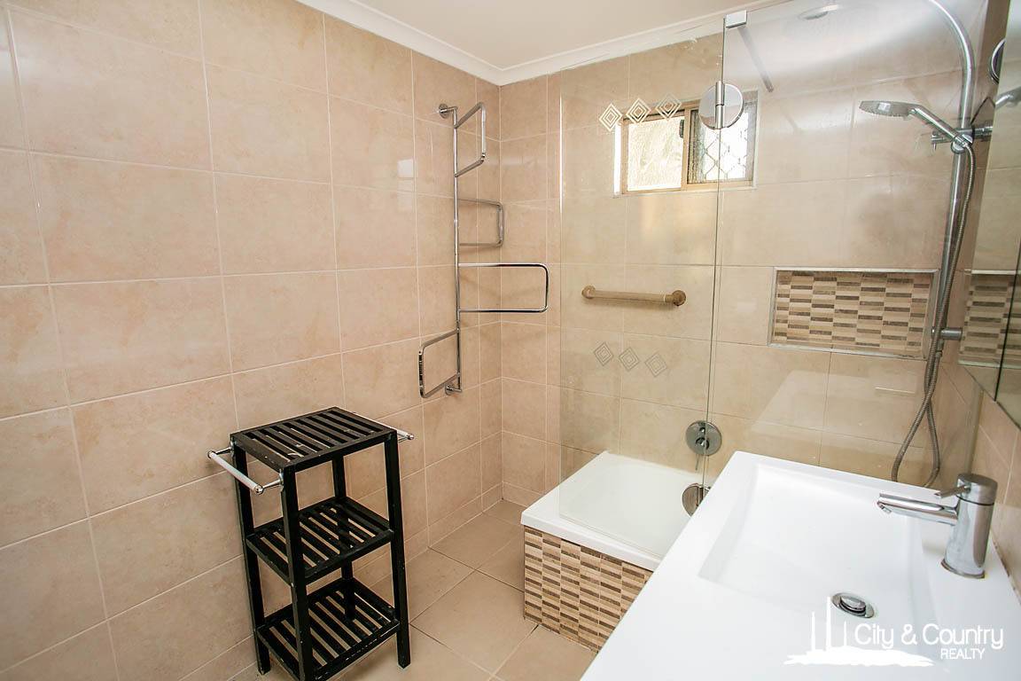 12 Dorothy Street, Mount Isa, Mount Isa - Thumbnail 5