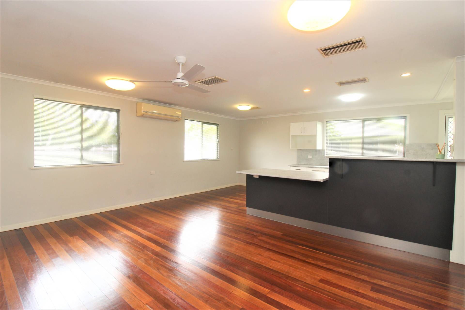 39 Sunset Drive, Mount Isa, Mount Isa - Thumbnail 4