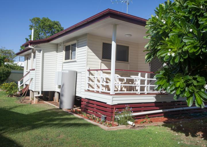 2 Abel Smith Parade, Mount Isa