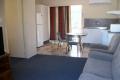 FULLY SELF CONTAINED 1 BEDROOM UNIT !