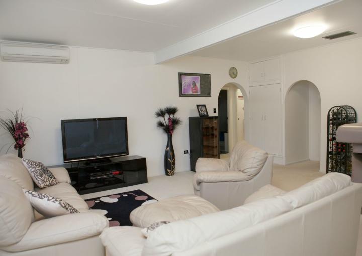 6 Noakes Avenue, Mount Isa