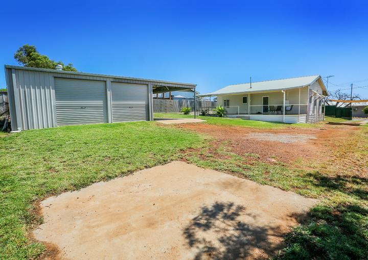 23 Hilton Road, Mount Isa