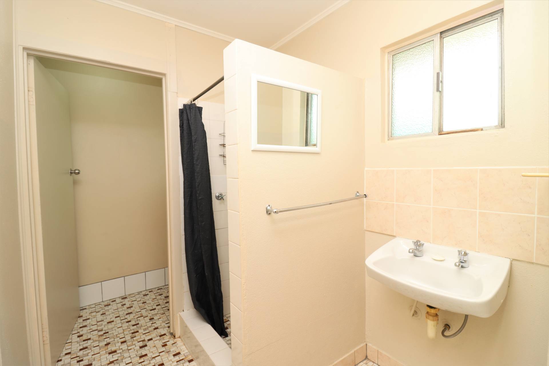 Unit 4, 200 Camooweal Street, Mount Isa, Mount Isa - Thumbnail 6
