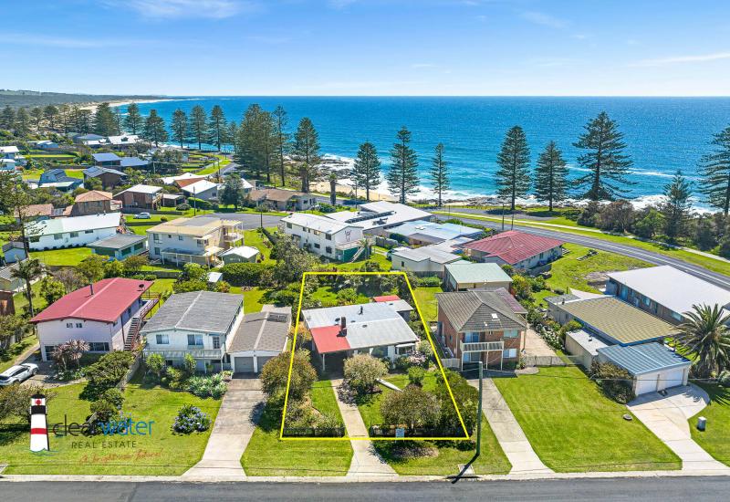 Location Is The Key - Short Walk To Beach at Tuross Head