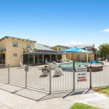 Debra & Lance - Sippy Downs testimonial image