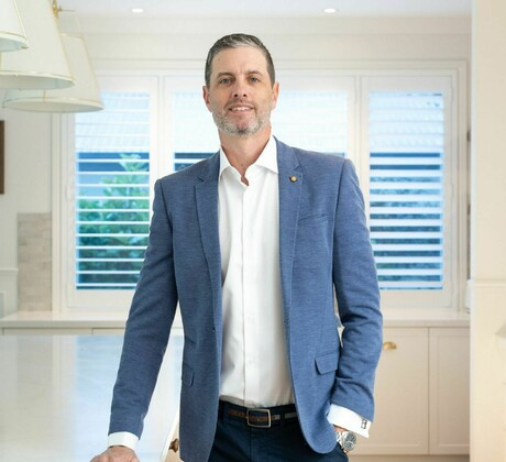 Adrian Garnett photo