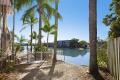 WATERFRONT IN THE HEART OF MOOLOOLABA!