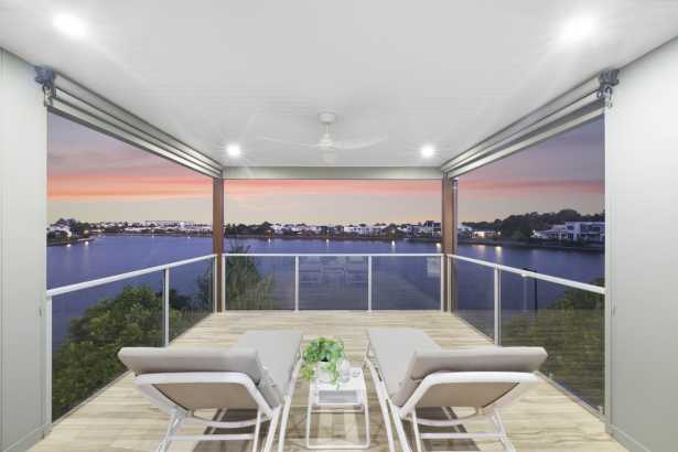 Absolute Waterfront: Light, Views, Lifestyle!