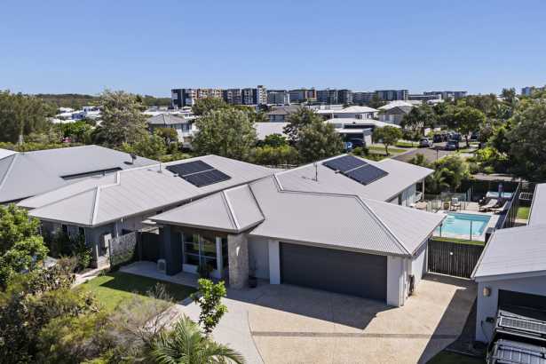 Embrace the Complete Coastal Lifestyle!