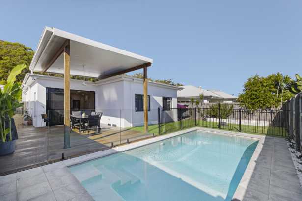 Opposite Forest Reserve + Side Access!