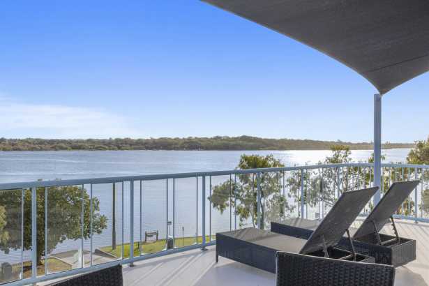 Penthouse-Style Living with Exclusive Rooftop Terrace and Panoramic Maroochy River Views